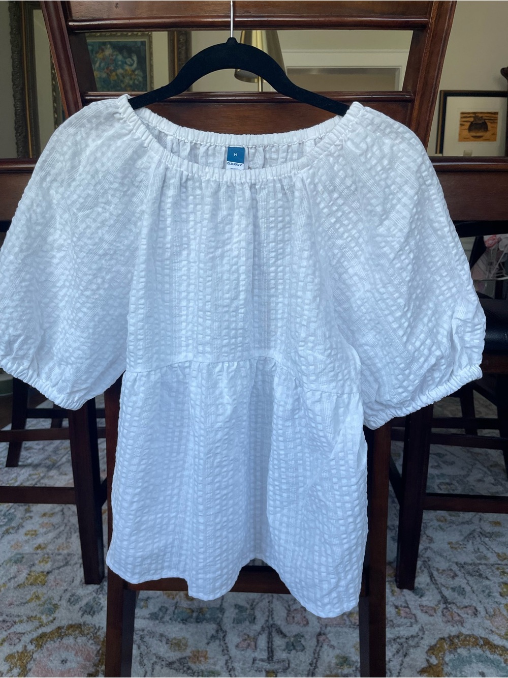 Old Navy White Textured Puff-Sleeve Peasant Blouse